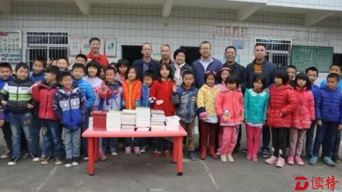福田机关在精准扶贫中学好做好“两学一做”