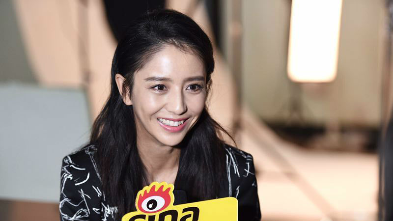 最美表演佟丽娅：拍戏敢狠扇老公耳光