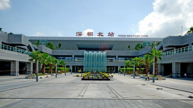 厉害了Word深圳北站！扫一扫小哥就来接送啦~ 