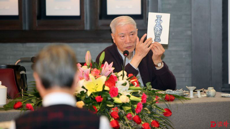 凤凰千里觅知音 “青花王”张浦生现身深圳