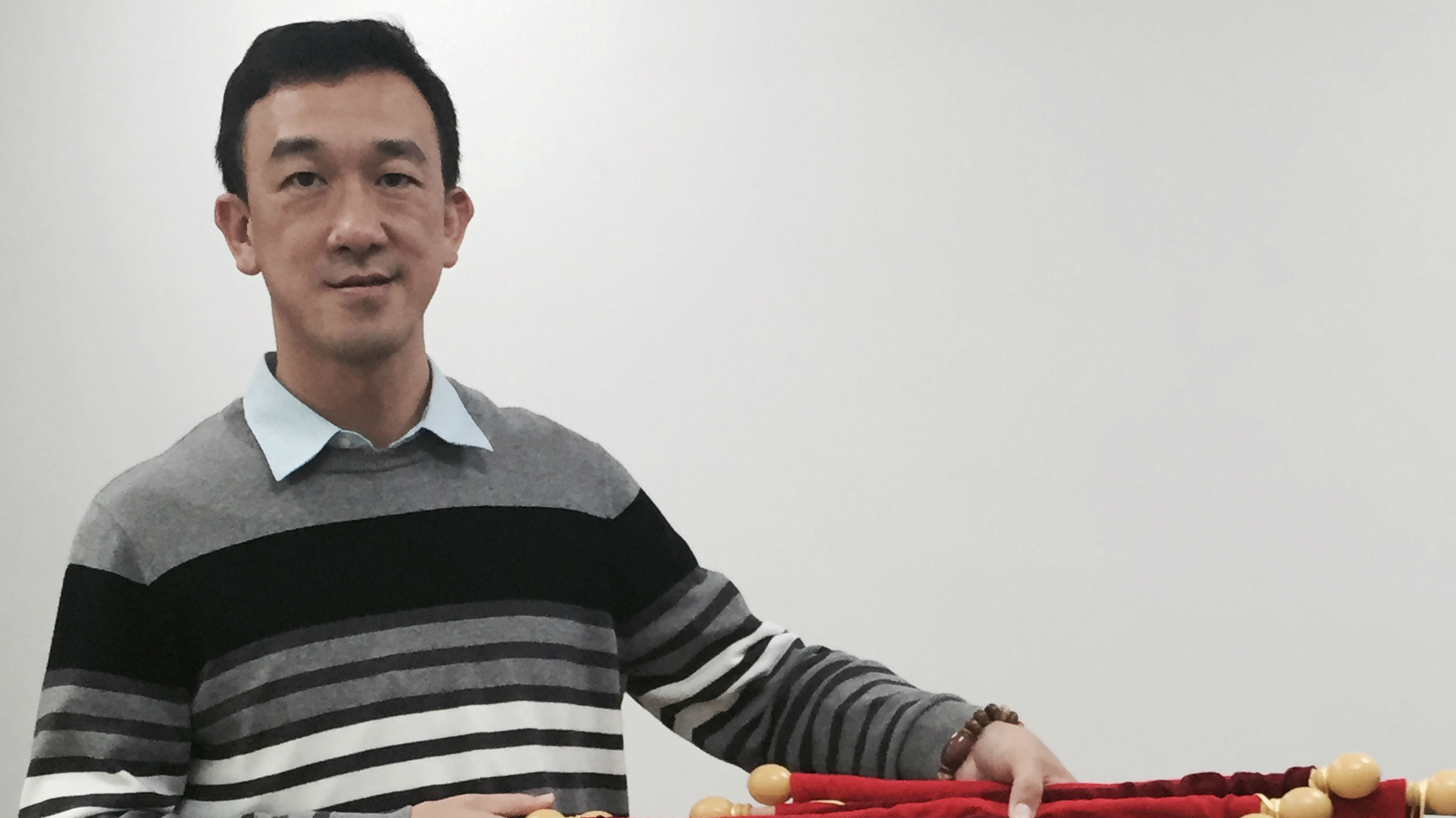 办民生微实事 和平社区书记收到7面锦旗