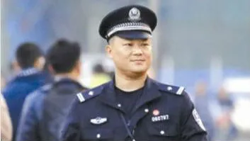 李斌：让社区居民感到警察就在身边