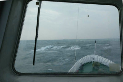 一渔船在汕头附近海域沉没 1人获救6人失踪