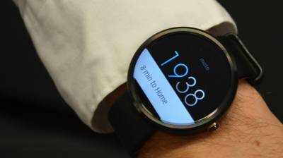Moto 360智能手表在美售价跳水：200美元包邮