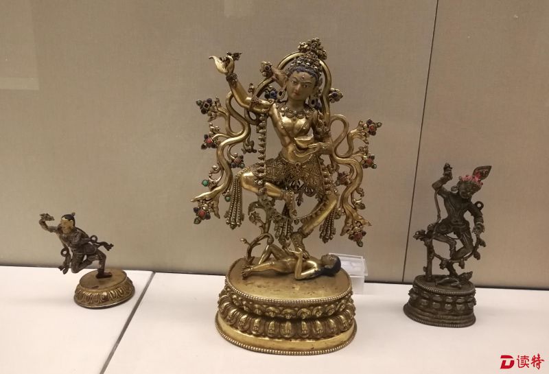 《祥云托起珠穆朗玛——藏传佛教艺术精品展》--019