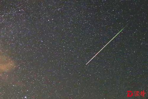 以天空为墓！“太空葬”逐步兴起 火箭携骨灰升空