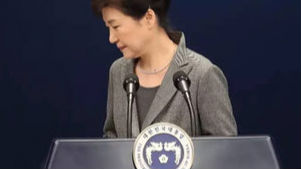 朴槿惠将缺席宪法法院辩论 前总统李明博退党