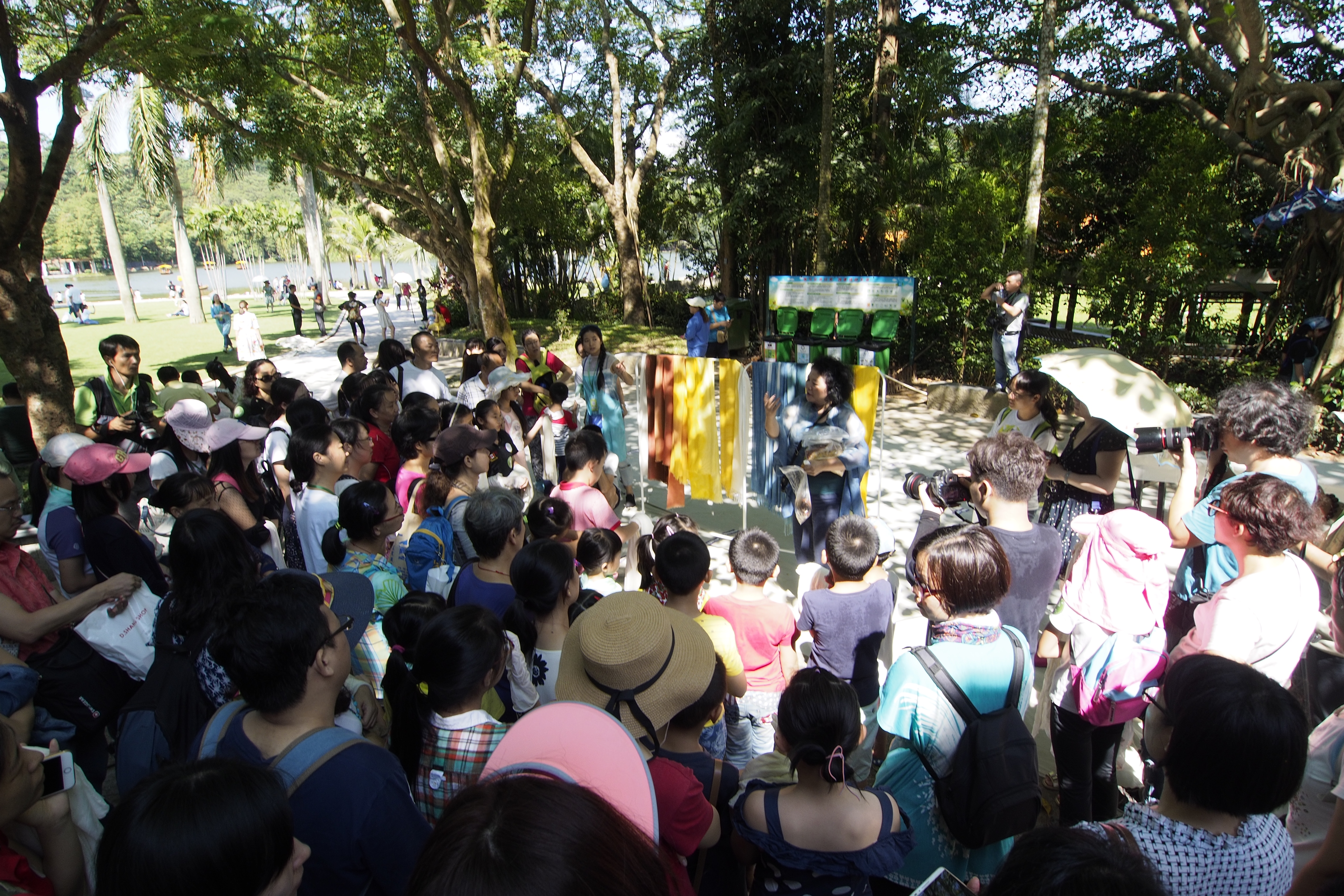 五市九地联动举办国际植物学大会科普活动