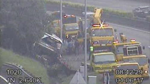 台湾发生游览车翻覆事故 5人轻伤