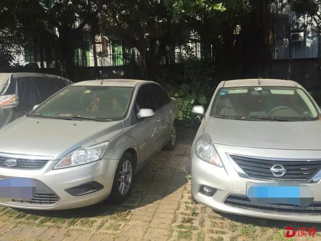 僵尸车”占用免费车位。