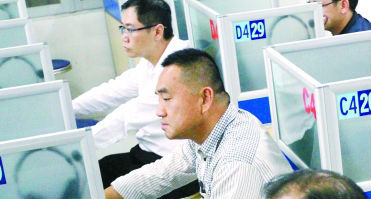 广州首场网约车司机考试 19人仅2人及格