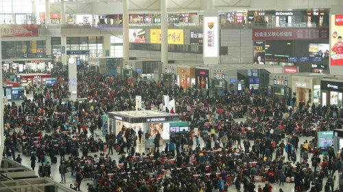 春运首日道路发送旅客5825万人次 运行总体平稳