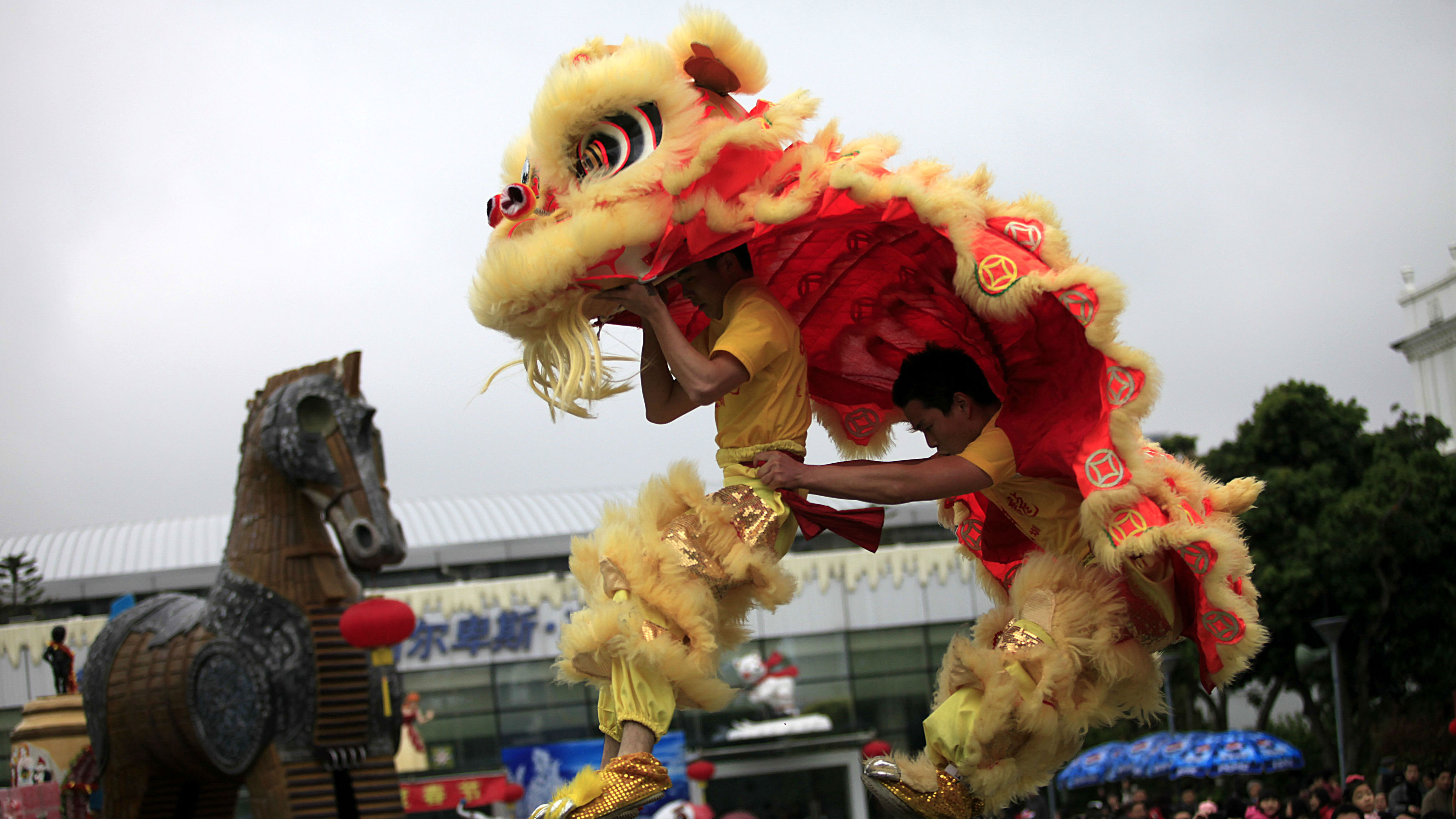 五洲风情嘉年华，异彩缤纷中国年