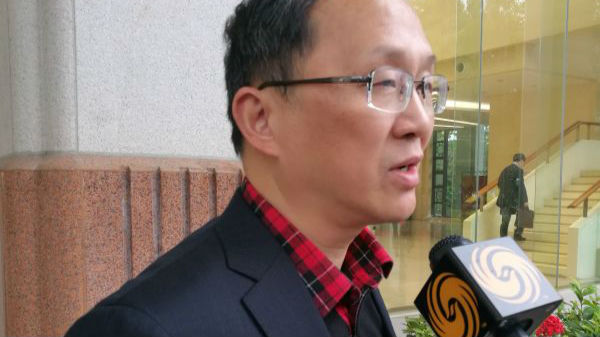 王竹立委员：“智能手机进课堂”宜疏不宜堵