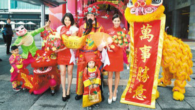 香港海关春节前加强旅游购物区巡查