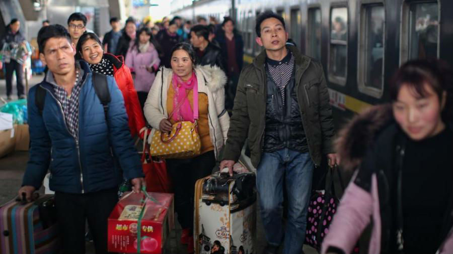 春运首周全国共发送旅客约5.2亿人次