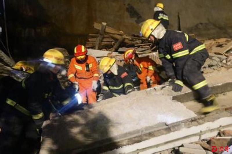 湖北山体崩坍致12人遇难 现场确认无生命迹象