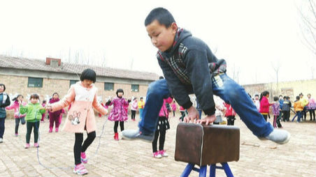 怕学生受伤，“跳山羊”可能退出体育课？