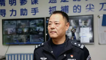 潘从明：带队飞奔的“火车头”