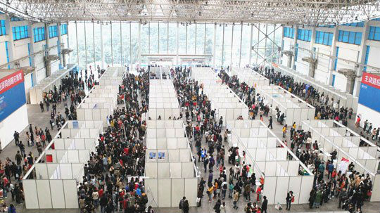 2017年高校毕业生将达795万人 就业任务繁重