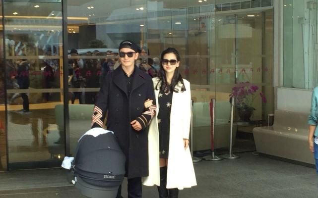 不坐月子？Baby产后8天逛花巿
