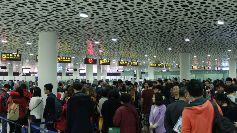 新高！深圳机场口岸出入境旅客达1.53万人次