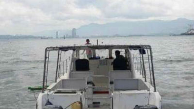 马来西亚失联船只已翻沉 中国游客抱团漂流