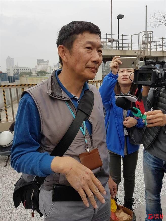 倪姓导游讲述事发经过
