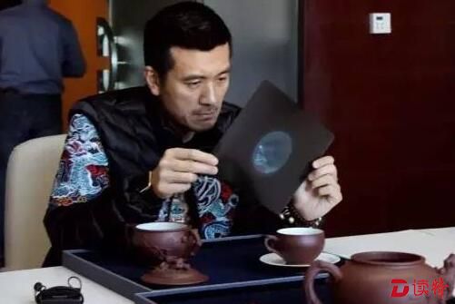 杨子感性定下新年小目标：再战影市