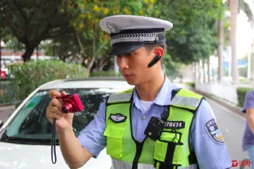 李波：守护深圳湾口岸片区道路通畅