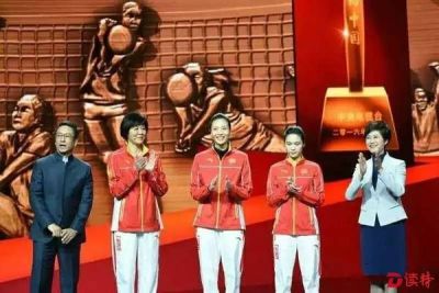 2016感动中国十大年度人物揭晓 特别致敬女排