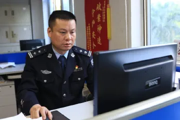 陈文龙：既然选择 就无怨无悔