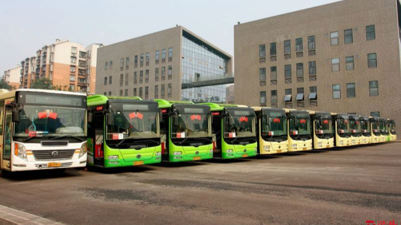 缓解公交停车难 深圳将建11个综合停车场