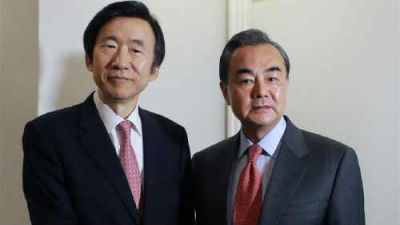 王毅会见韩国外长:重申反对韩部署萨德立场