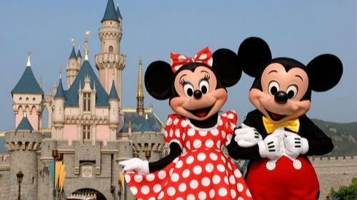 内地游客骤降2成 香港迪士尼去年亏1.52亿