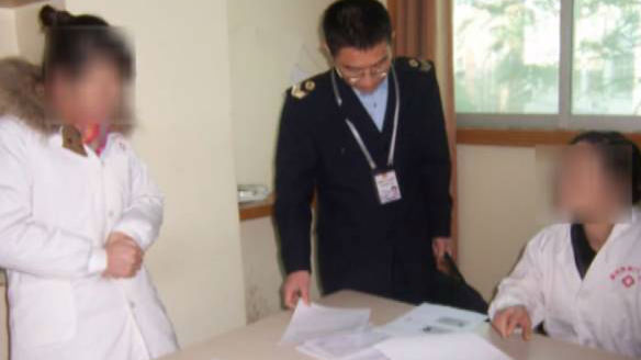 深圳女子无法买高铁票 上网一查结果呆住了