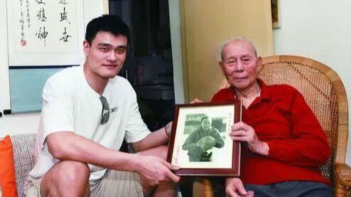 中国篮球泰斗李震中逝世 姚明称他“祖师爷”