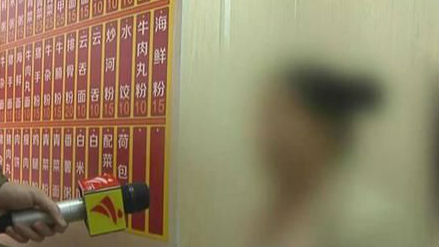 36岁女子为逃家暴生8个娃：怀孕才不敢打