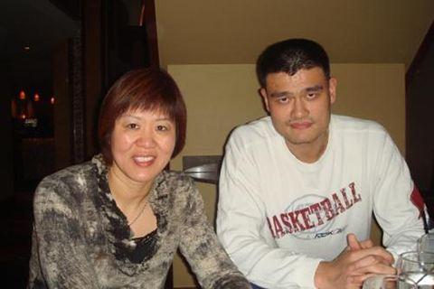姚明致电取经 郎平：你比我年轻大有可为