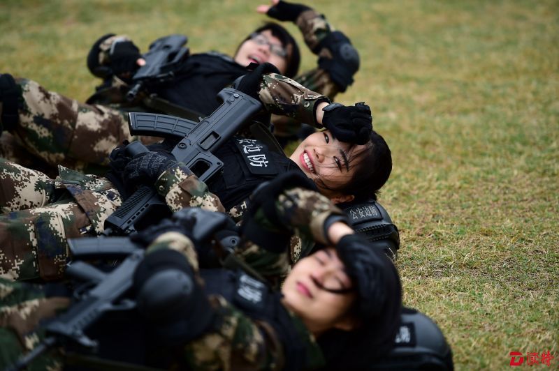 图为霸王花训练间隙掠影。 (13)