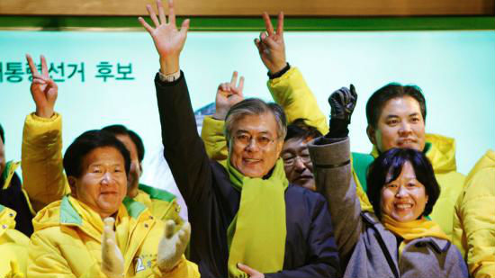 韩大选民调：文在寅连续10周领跑