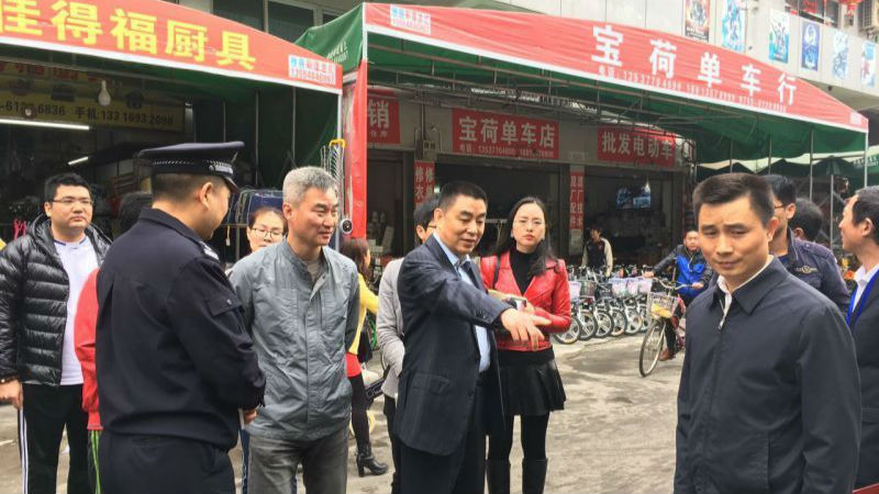 不打招呼直插现场 龙岗区周末突检安全生产