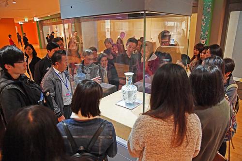 故宫珍藏花器精品澳门展吸引逾2万观众