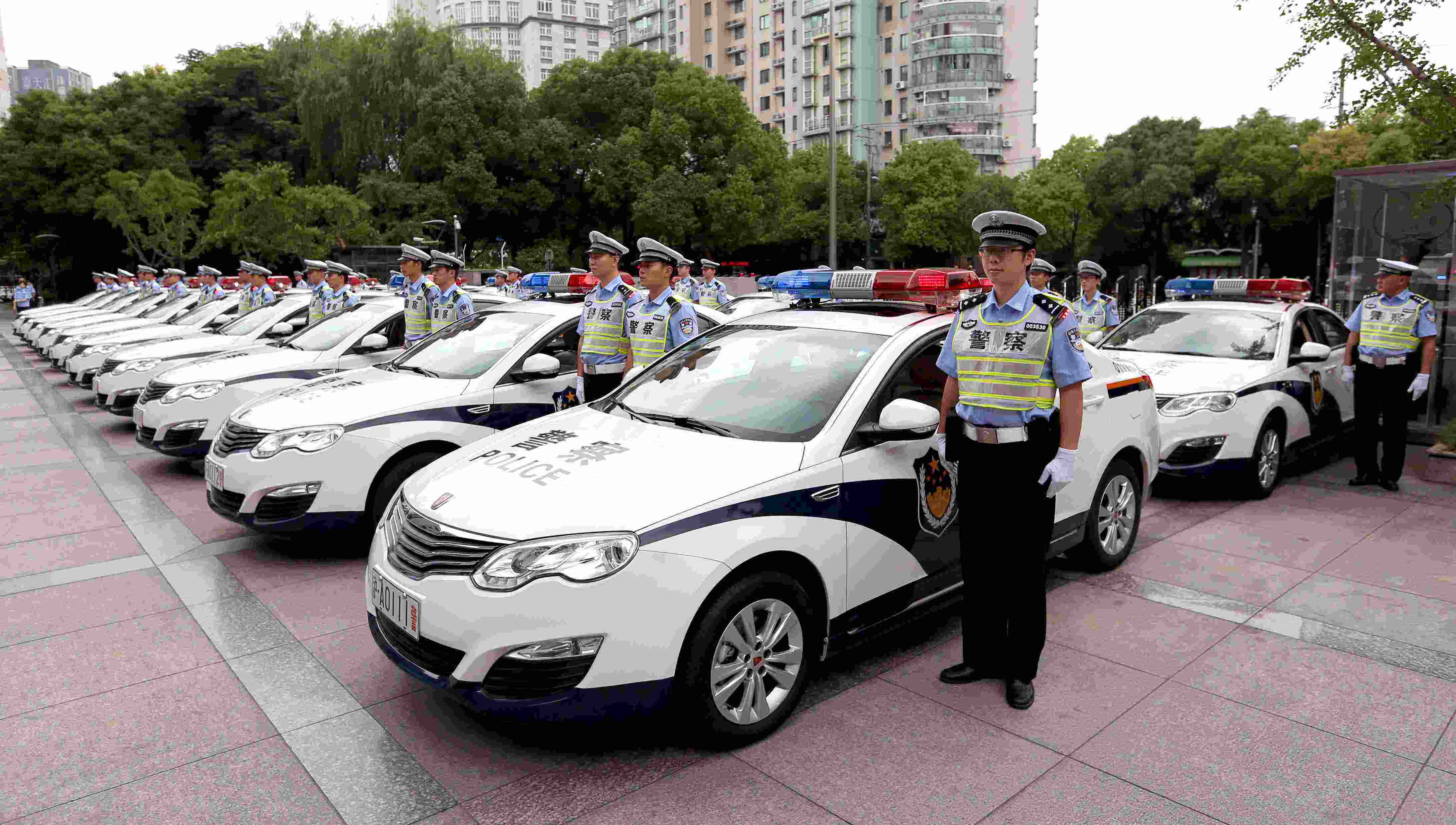 “案多人少”困扰司法系统？广东代表团出妙招