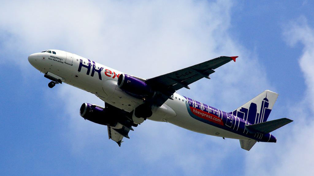 香港快运上月客量增一成