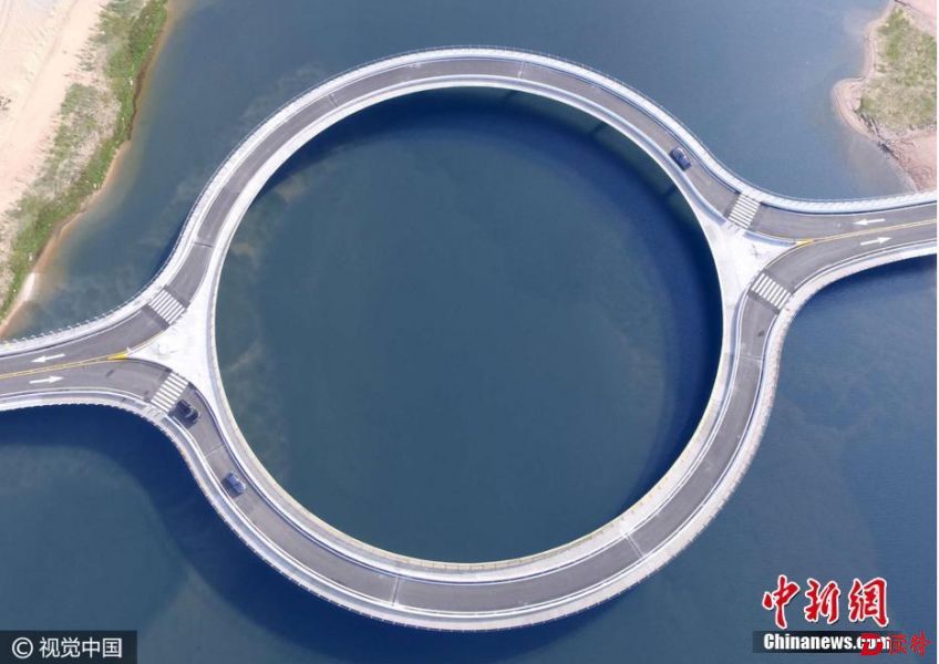 乌拉圭一湖面上建环形桥供司机减速赏景