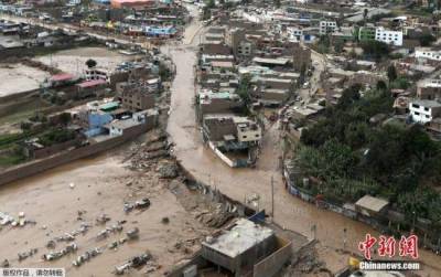 洪水山崩袭秘鲁72人遇难 数百万人饮水有困难