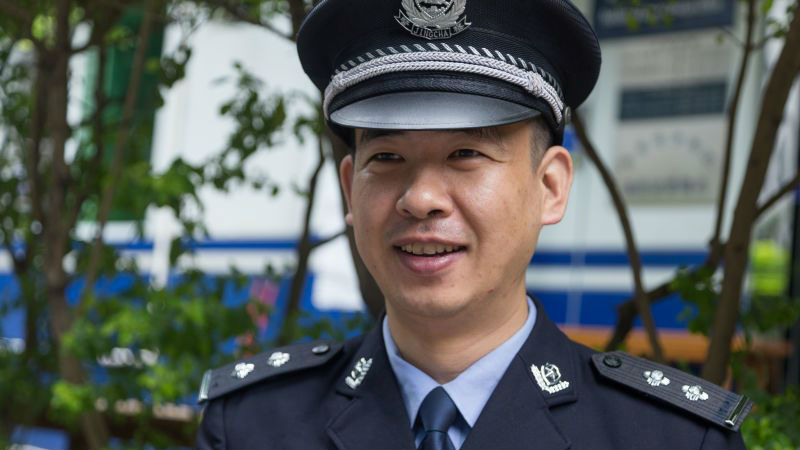 马芳菲：顶天立地的警营男子汉