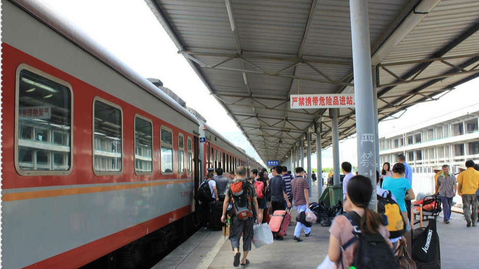 深圳西站增开至汕头K9096次旅客列车