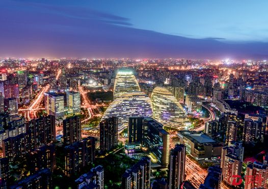 北京城市建筑群一角。北京、上海、天津、广州在2005年被确定为首批国家中心城市。图 GETTY